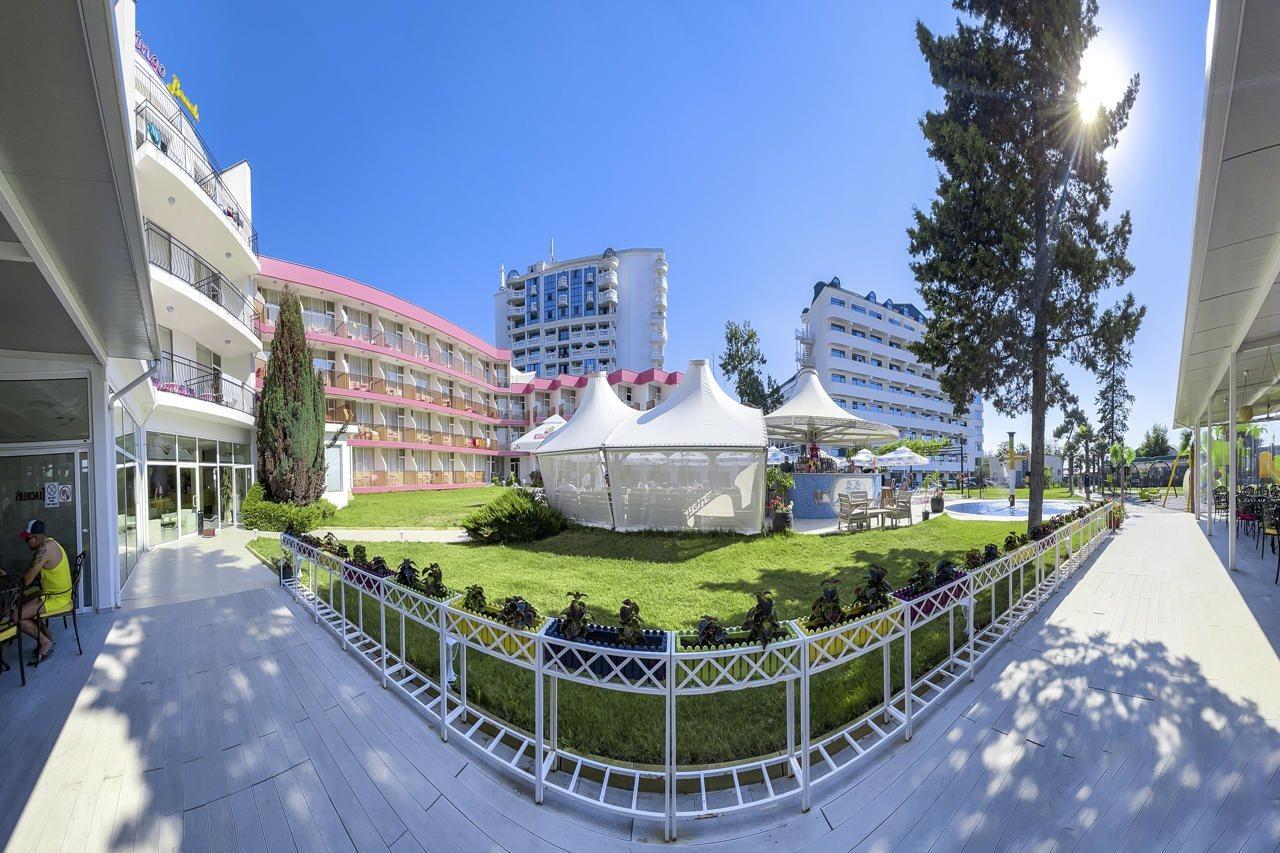 Flamingo Beach Hotel 阳光海滩 外观 照片