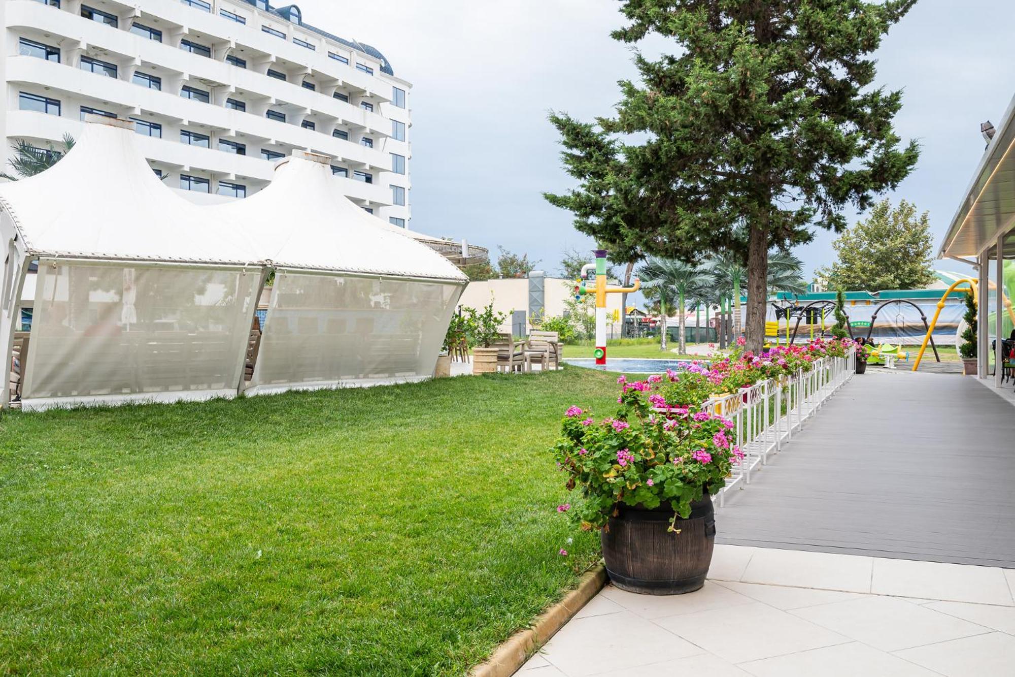 Flamingo Beach Hotel 阳光海滩 外观 照片
