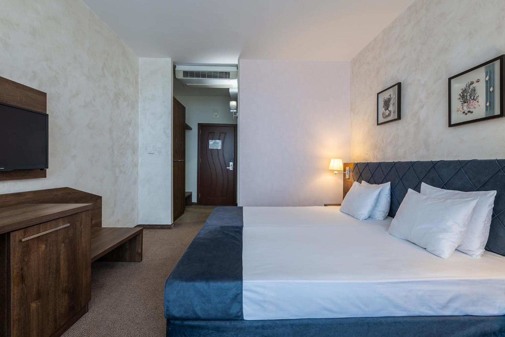 Flamingo Beach Hotel 阳光海滩 外观 照片